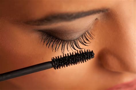 6. Mascara untuk Rambut Mata Natural